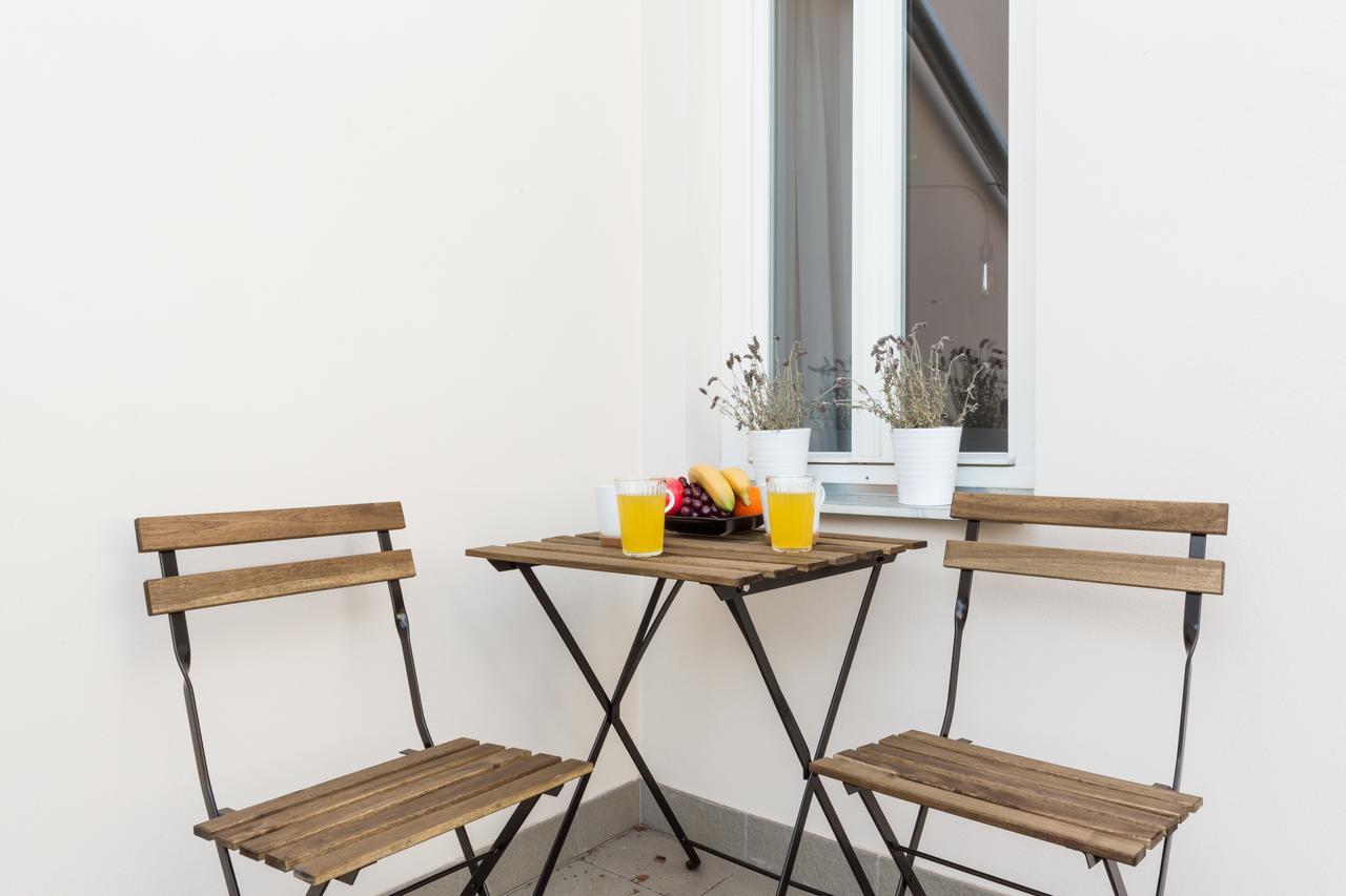 Prague Days - Sunny Riverside Apartments With Terraces Extérieur photo